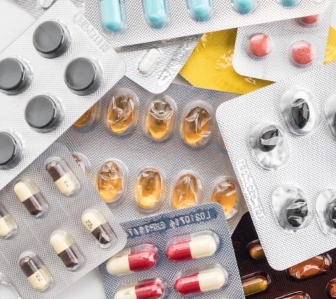 Каждому пациенту подбирается витаминный комплекс специалистом. Каждому пациенту подбирается витаминный комплекс специалистом.